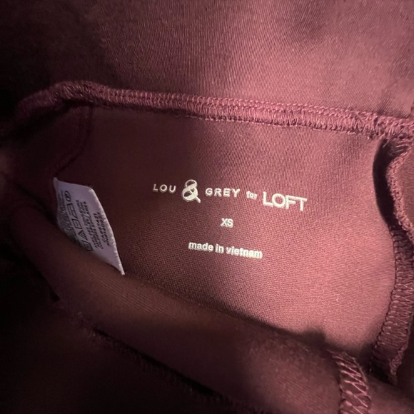 LOU & GREY FOR LOFT. BURGUNDY SIZE XS BURGUNDY LEGGINGS.  HIGH WAISTED - Picture 6 of 8
